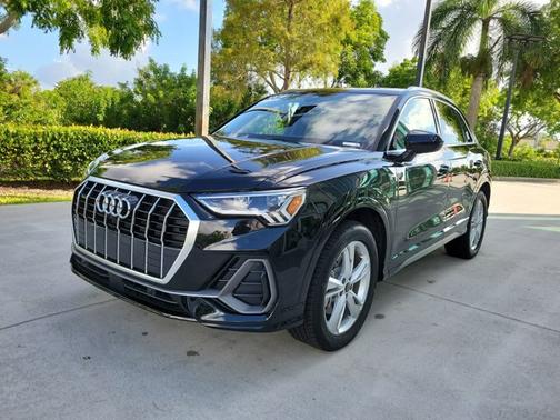 2024 Audi Q3 S line Premium Plus