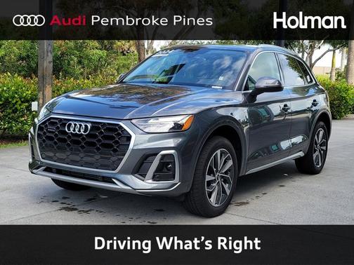 2024 Audi Q3 S line Premium Plus