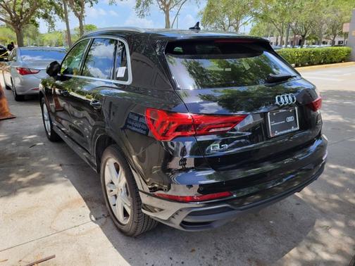 2024 Audi Q3 S line Premium Plus