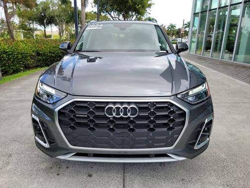 2024 Audi Q3 S line Premium Plus