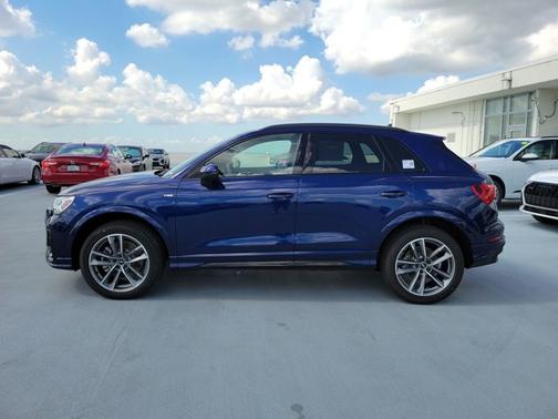 2025 Audi Q3 S line Premium