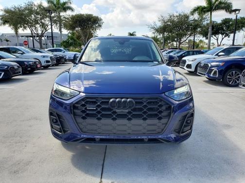 2022 Audi Q5 S line Premium Plus