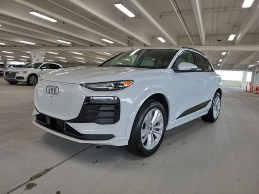 2025 Audi Q6 e-tron Premium