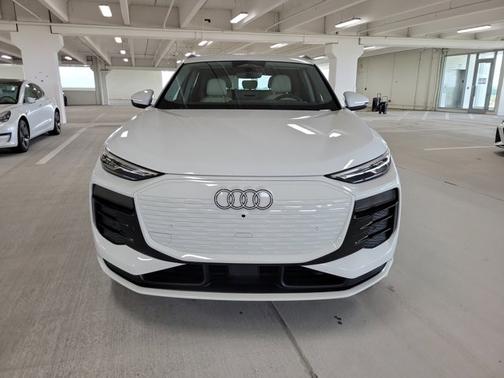 2025 Audi Q6 e-tron Premium
