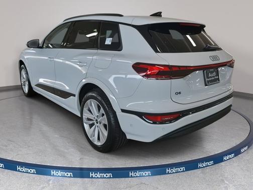 2025 Audi Q6 e-tron Premium