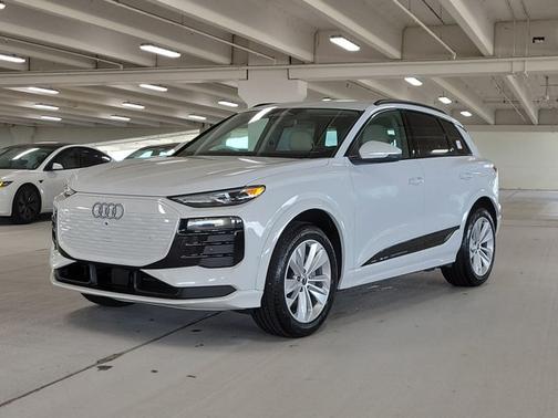 2025 Audi Q6 e-tron Premium