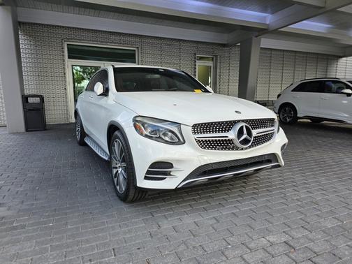 2018 Mercedes-Benz GLC 300 Base 4MATIC