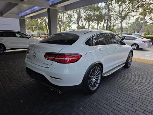 2018 Mercedes-Benz GLC 300 Base 4MATIC