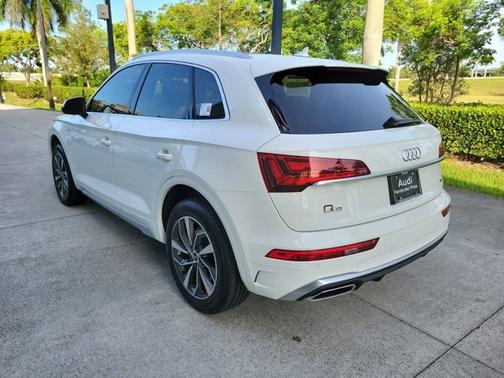 2022 Audi Q5 S line Premium