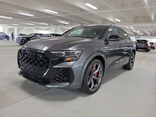 2025 Audi RS Q8 performance
