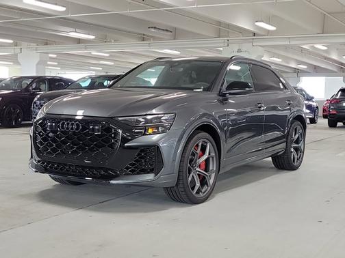 2025 Audi RS Q8 performance