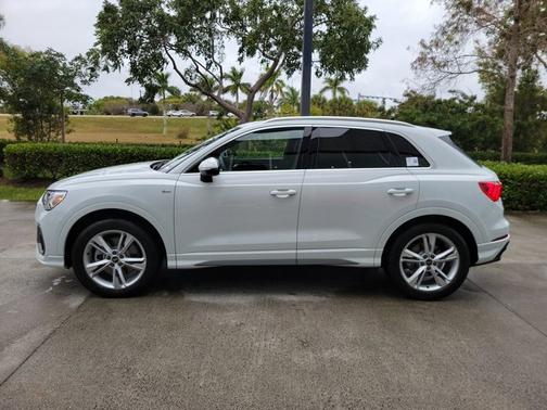 2024 Audi Q3 S line Premium Plus