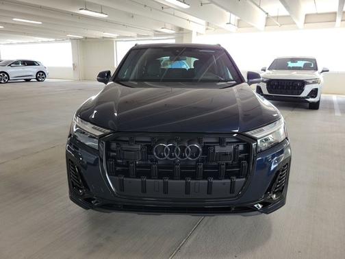 2025 Audi Q7 Prestige