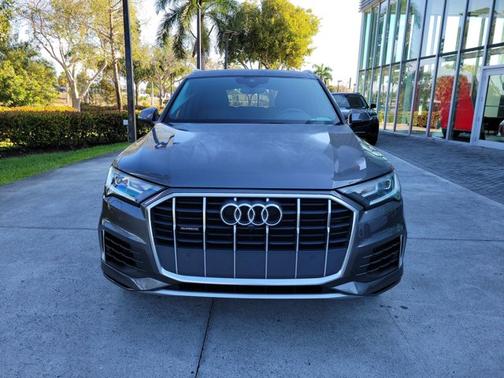 2021 Audi Q7 Premium Plus