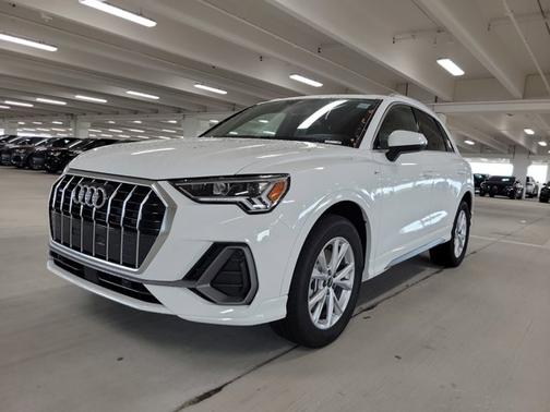 2025 Audi Q3 S line Premium