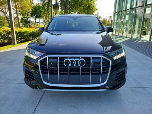 2024 Audi Q7 Premium Plus