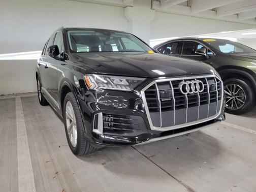 2024 Audi Q7 Premium Plus