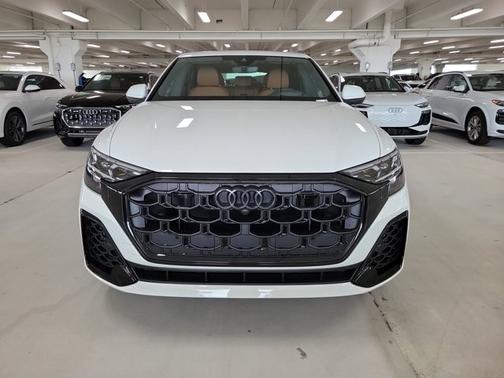 2025 Audi Q8 Prestige