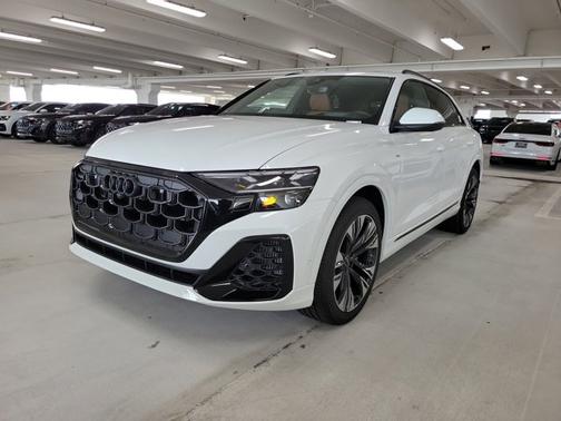2025 Audi Q8 Prestige