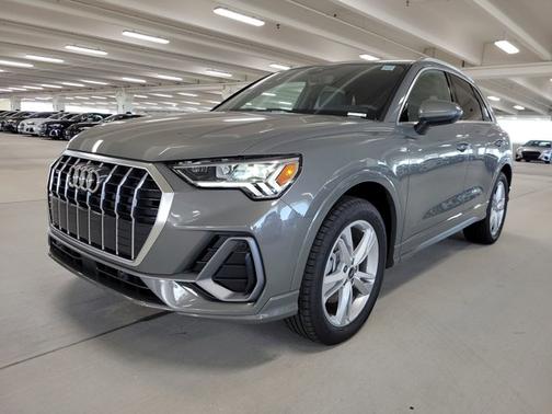 2024 Audi Q3 S line Premium Plus