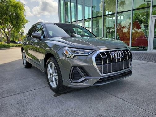 2024 Audi Q3 S line Premium Plus