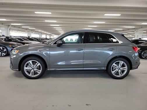 2024 Audi Q3 S line Premium Plus