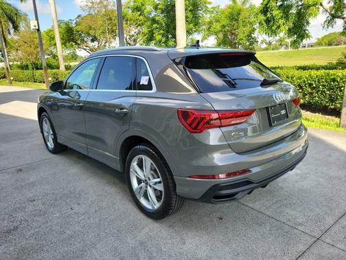 2024 Audi Q3 S line Premium Plus