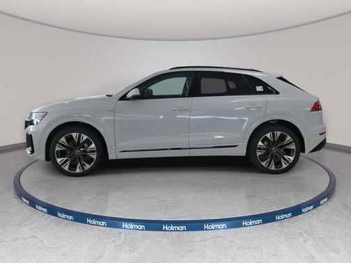2025 Audi Q8 Premium Plus