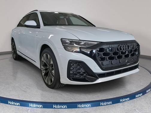 2025 Audi Q8 Premium Plus
