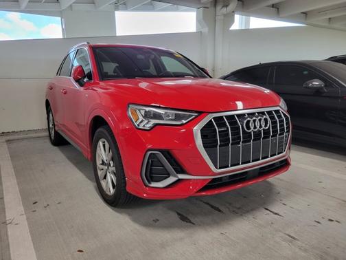 2022 Audi Q3 S line Premium Plus
