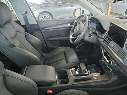 2023 Audi Q5 Prestige