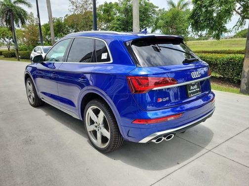 2022 Audi SQ5 Premium Plus