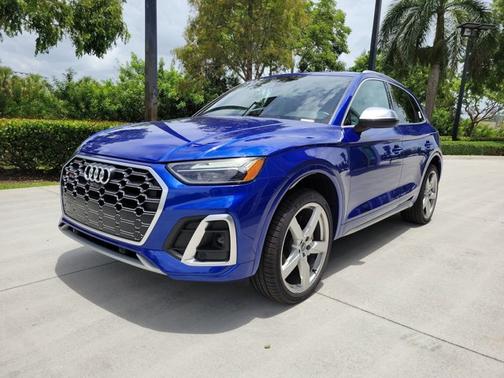 2022 Audi SQ5 Premium Plus