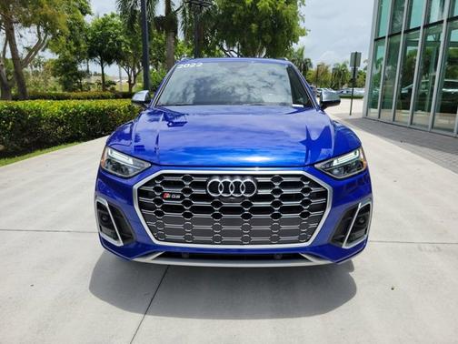 2022 Audi SQ5 Premium Plus
