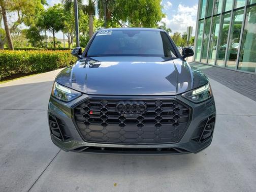 2022 Audi SQ5 Premium Plus