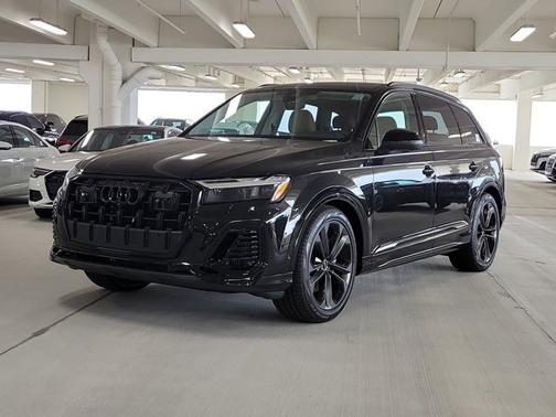 2025 Audi Q7 Premium Plus