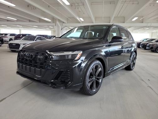 2025 Audi Q7 Premium Plus
