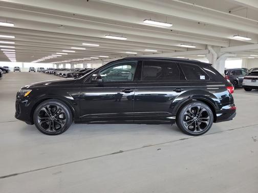 2025 Audi Q7 Premium Plus
