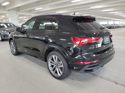 2024 Audi Q3 S line Premium