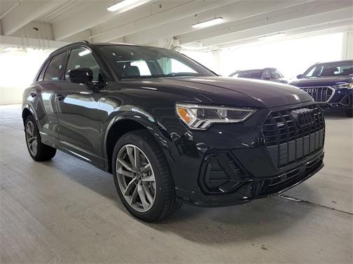 2024 Audi Q3 S line Premium