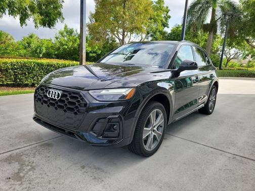 2025 Audi Q5 S line Premium