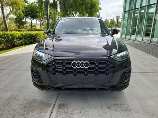 2025 Audi Q5 S line Premium