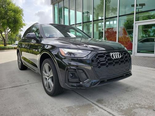 2025 Audi Q5 S line Premium