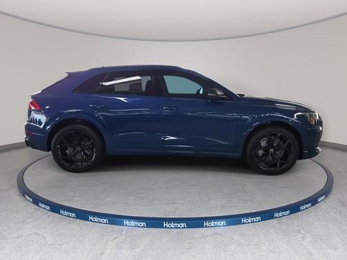 2025 Audi RS Q8 performance