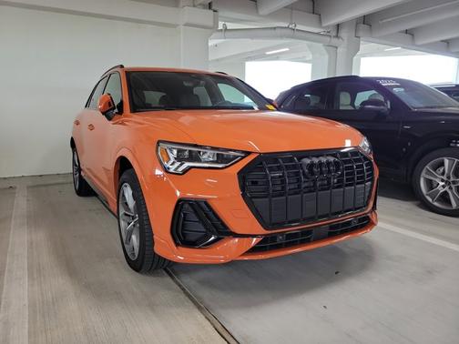 2023 Audi Q3 S line Premium