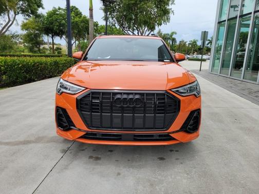 2023 Audi Q3 S line Premium