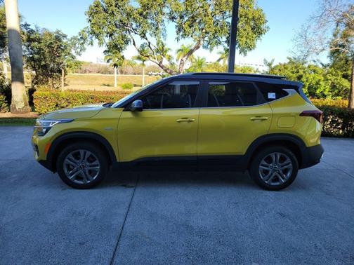 2022 Kia Seltos S
