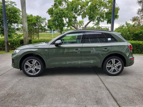 2025 Audi Q5 S line Premium