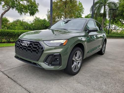 2025 Audi Q5 S line Premium