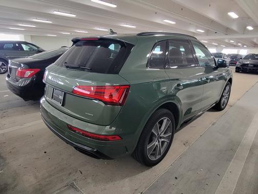 2025 Audi Q5 S line Premium